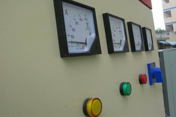 巴马配电柜-3683讲讲配电柜注意事项